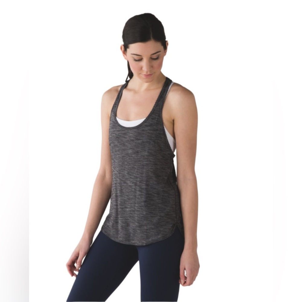 Lululemon 105 F Singlet (Seriously Light Luon)
Heathered Black - 6